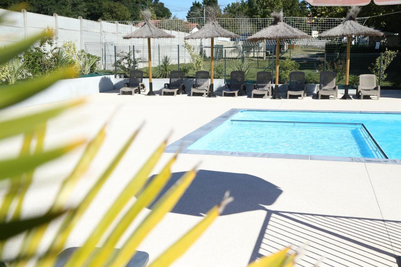 Camping Le Ruisseau Saint-André-de-Seignaux Exteriör bild